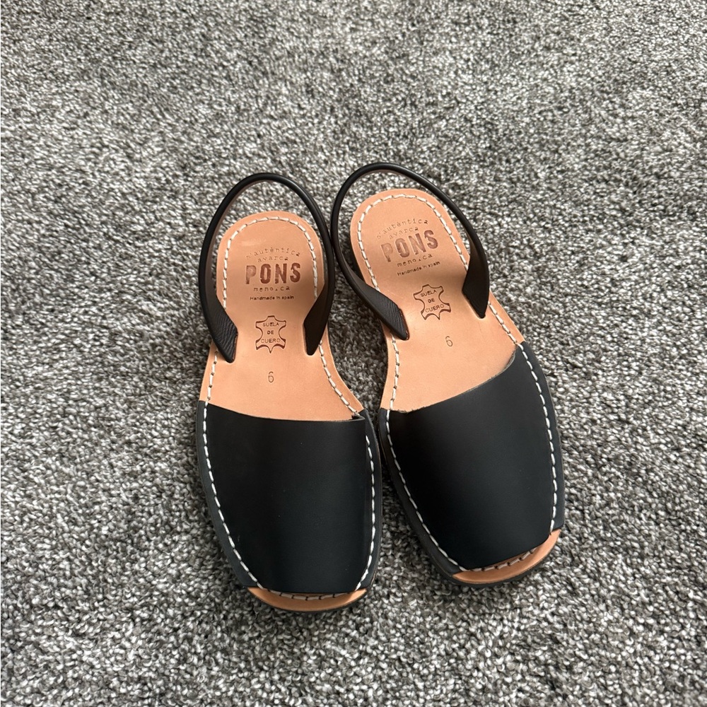 Pons Women's Black Sandals